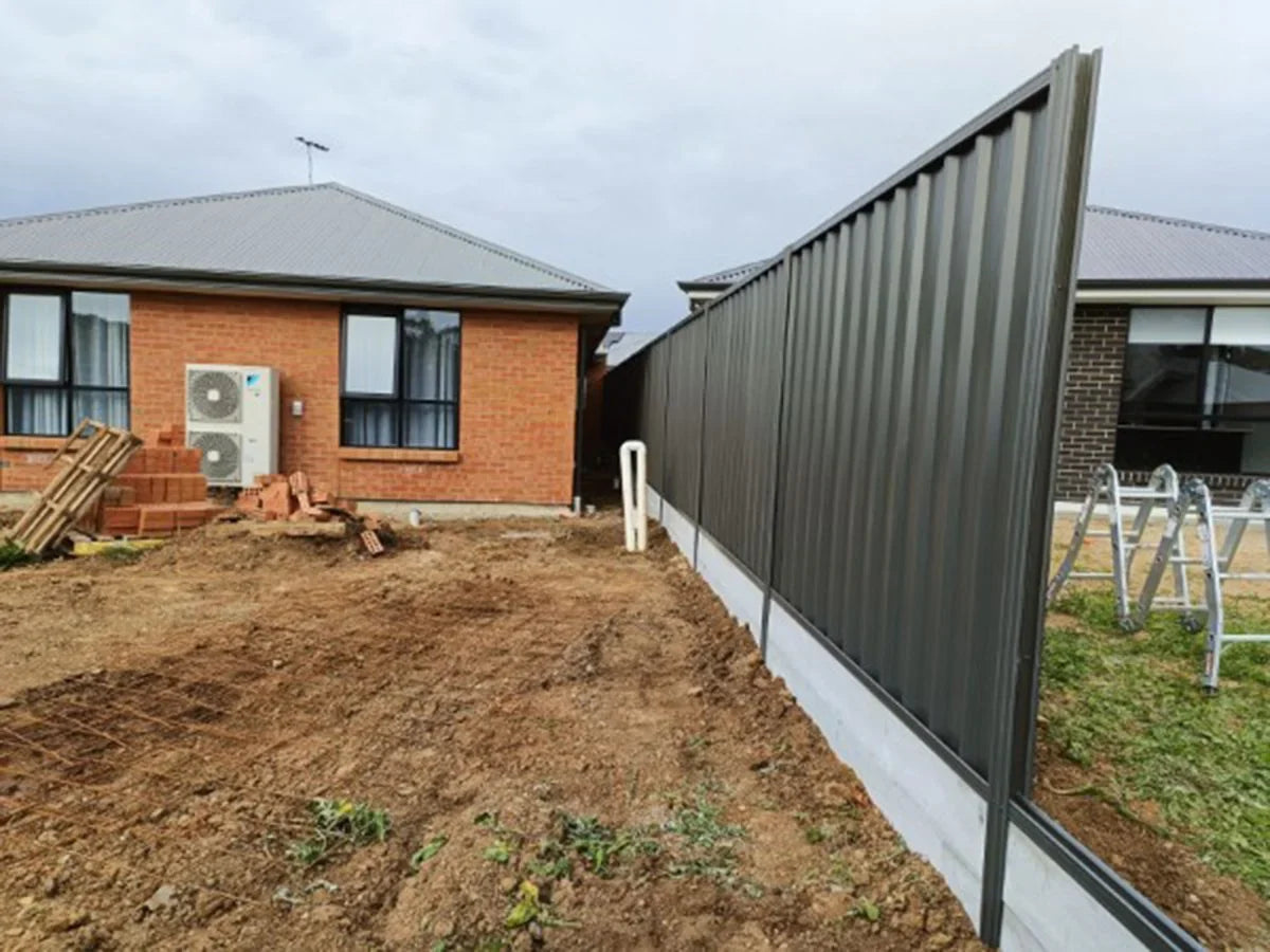 How to Install a Concrete Plinth Under a Colorbond Fence